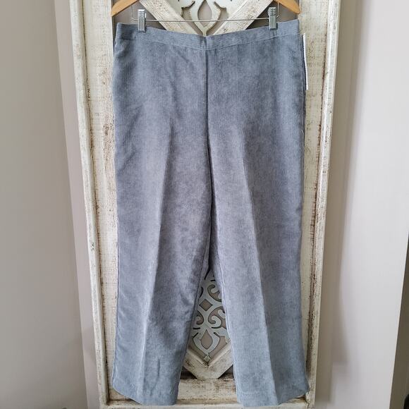 Alfred Dunner Women's Copenhagen Corduroy Elastic Waist Pants in Graphite - Picture 4 of 5